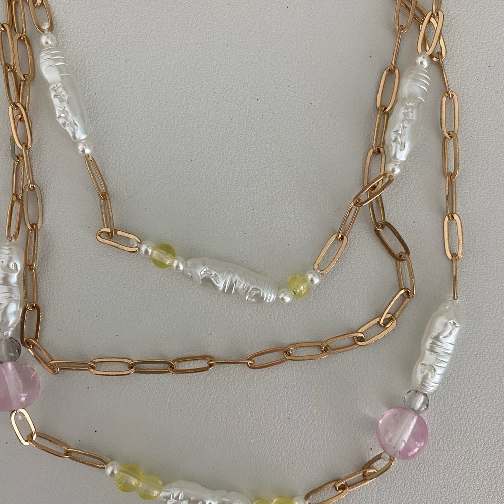 Gold link necklace